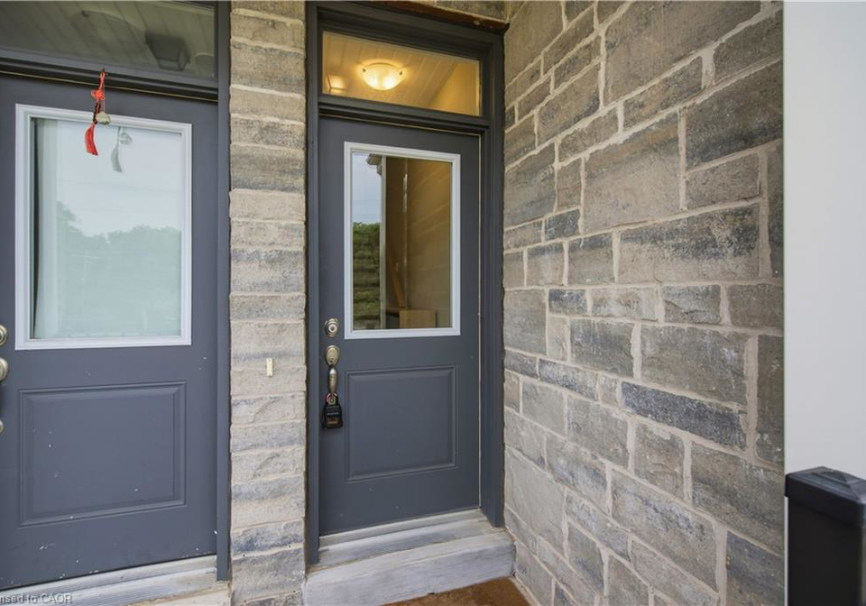 383-dundas-street-e-waterdown-ontario-40854871