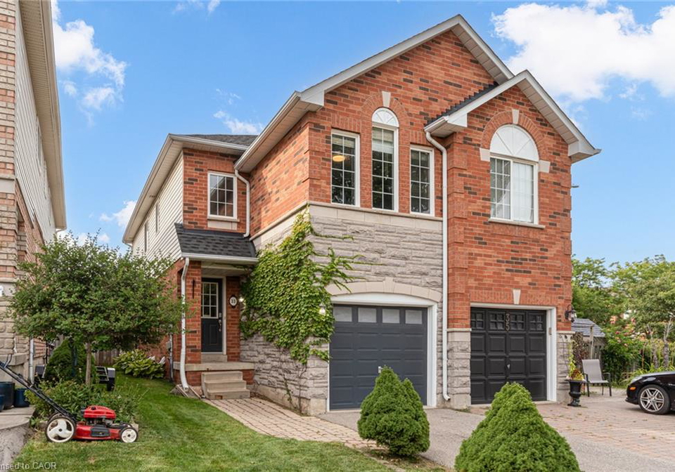 33-slater-court-waterdown-ontario-40854873