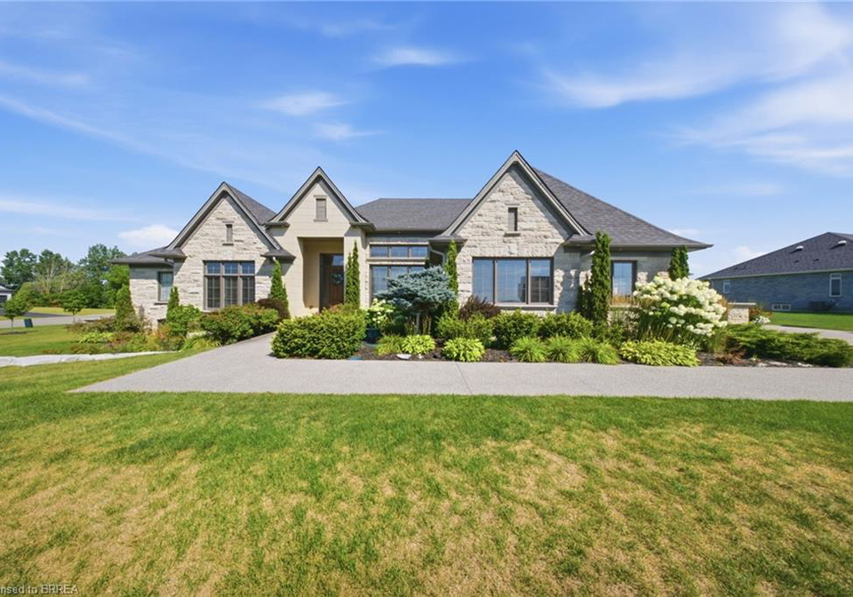 18-harper-boulevard-brantford-ontario-40854891