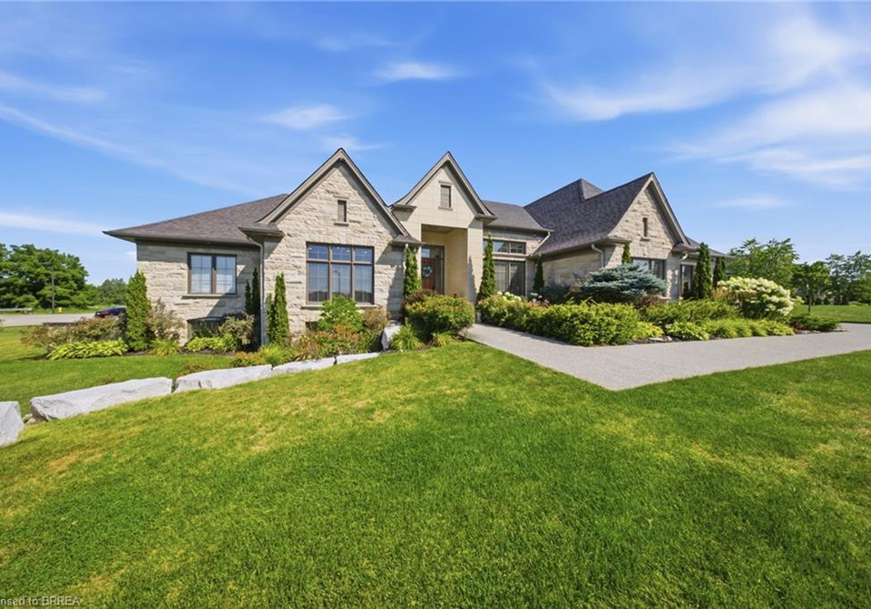 18-harper-boulevard-brantford-ontario-40854891