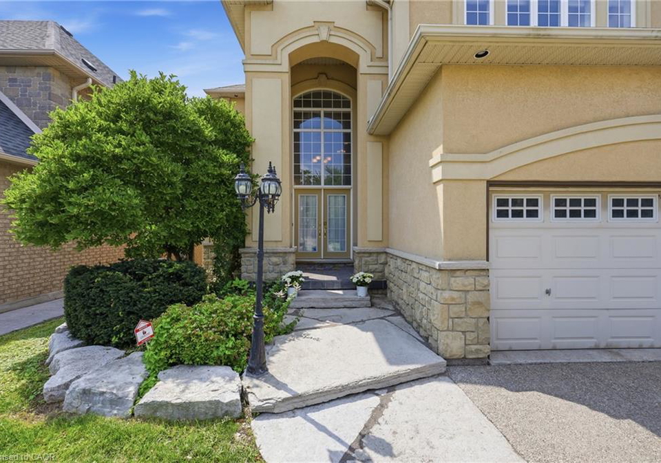64-joshua-avenue-ancaster-ontario-40854902