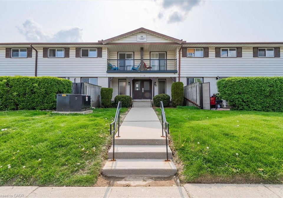 30-flamingo-drive-elmira-ontario-40854920