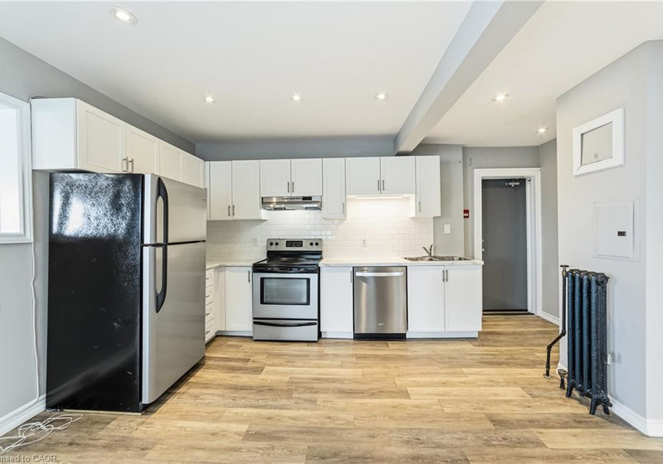 468-main-street-e-hamilton-ontario-40854924