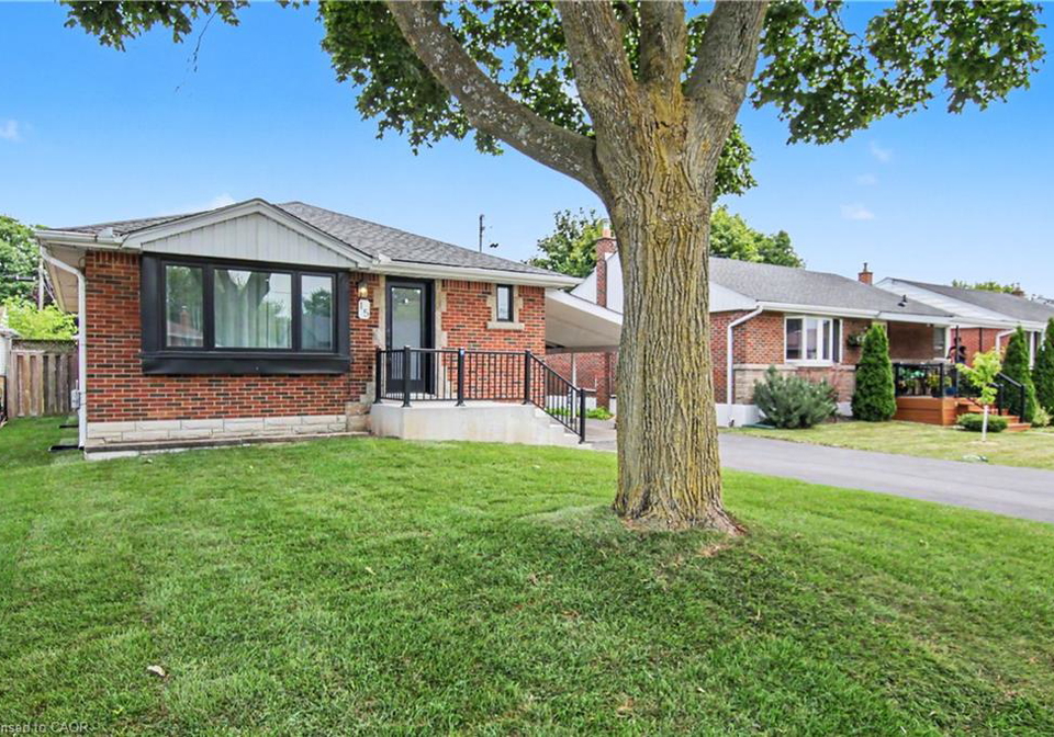 15-greenwood-street-hamilton-ontario-40854948