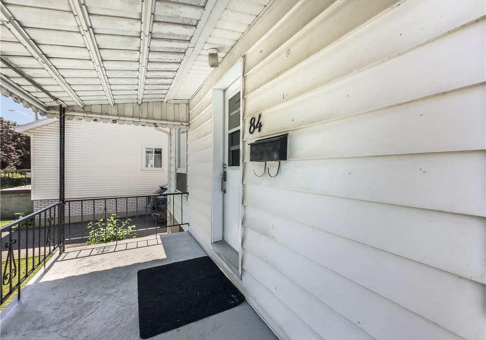 84-carleton-street-kingston-ontario-40854990