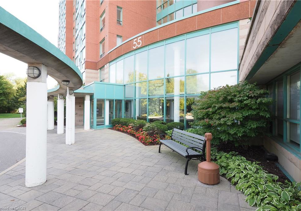 55-blue-springs-drive-waterloo-ontario-40855044