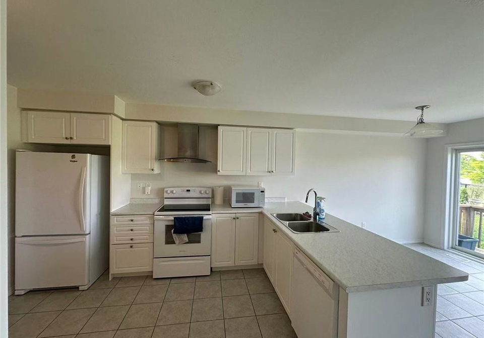 6-butcher-crescent-brantford-ontario-40855062