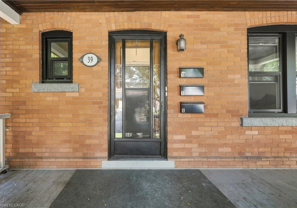 39-garfield-avenue-s-hamilton-ontario-40855115