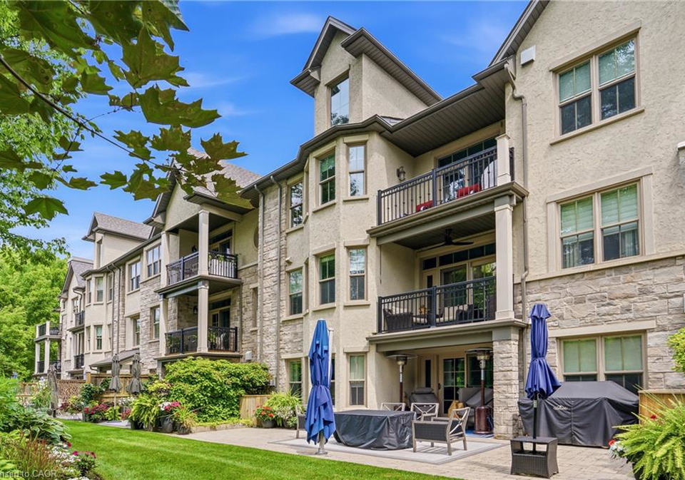 14-aberdeen-lane-s-niagara-on-the-lake-ontario-40855117