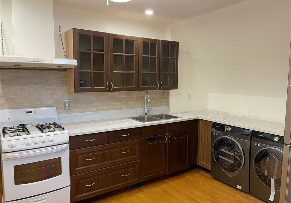 488-logan-avenue-toronto-ontario-40855136