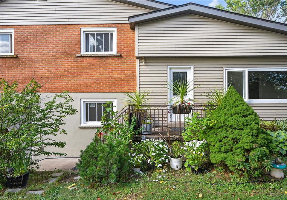 312-old-guelph-road-dundas-ontario-40855169