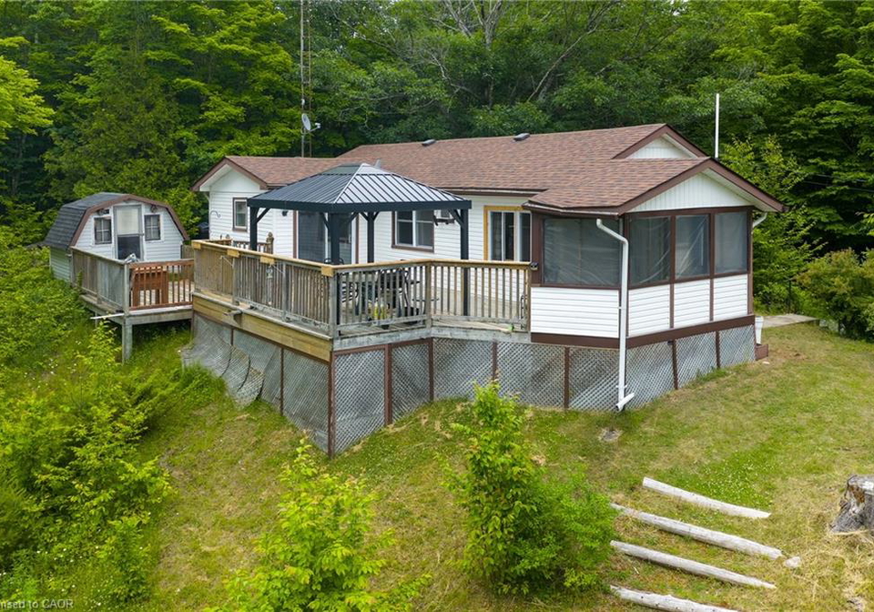 1180-guigue-road-sharbot-lake-ontario-40855179