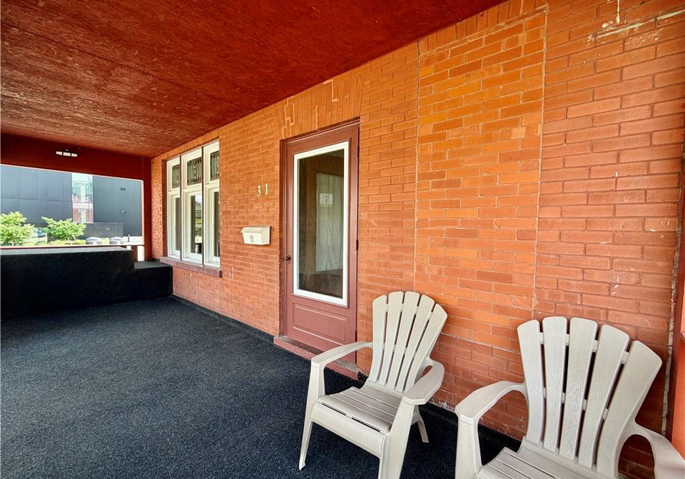 31-regina-street-n-waterloo-ontario-40855180