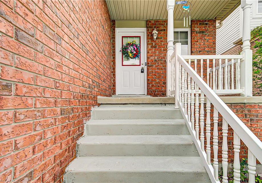 120-masterson-crescent-cambridge-ontario-40855194