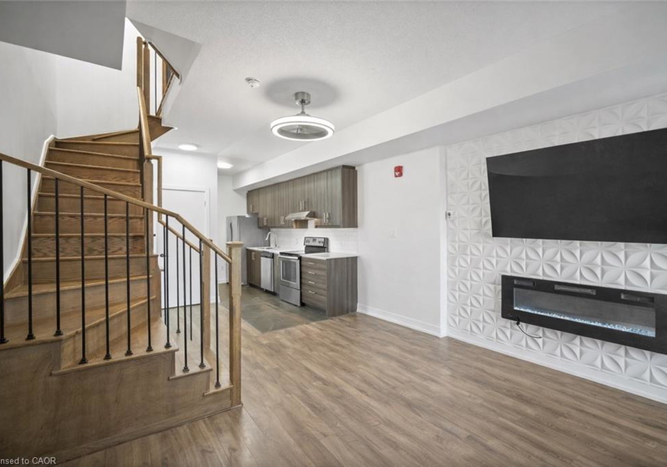 2059-weston-road-toronto-ontario-40855217