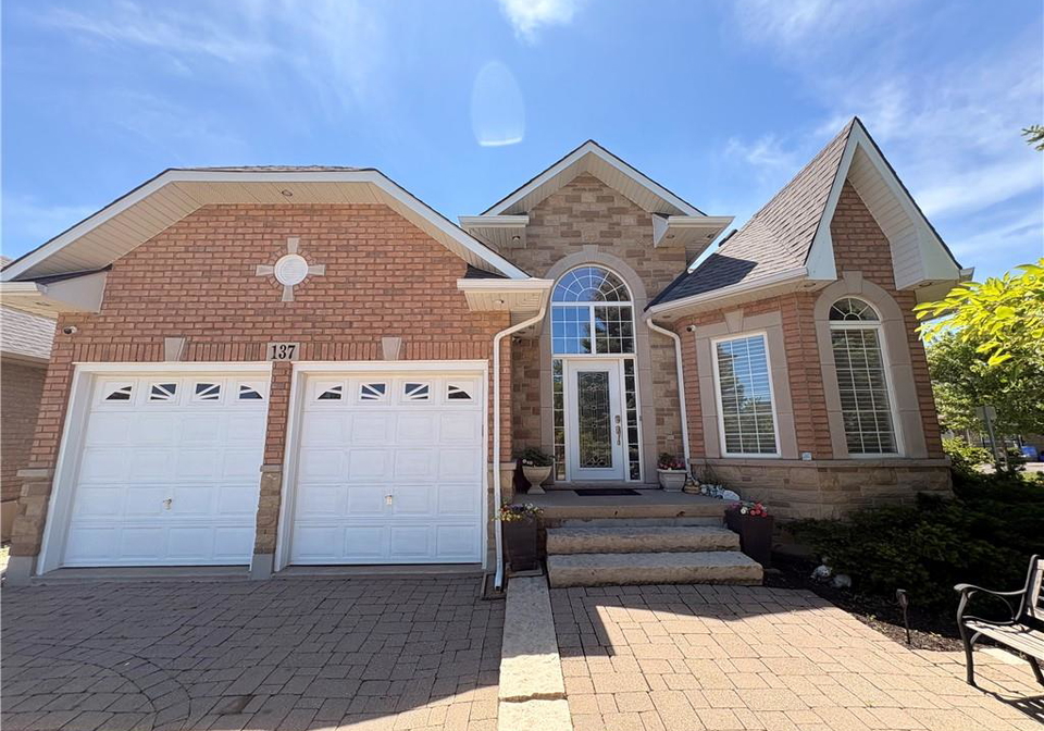 137-pinehill-drive-stoney-creek-ontario-40855218