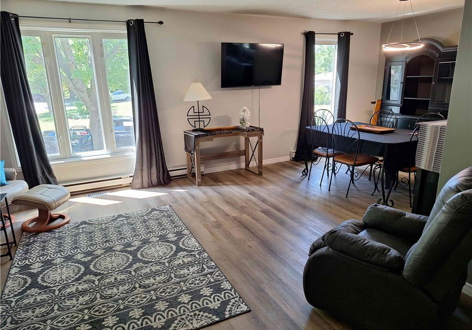 48-crestlynn-crescent-simcoe-ontario-40855231