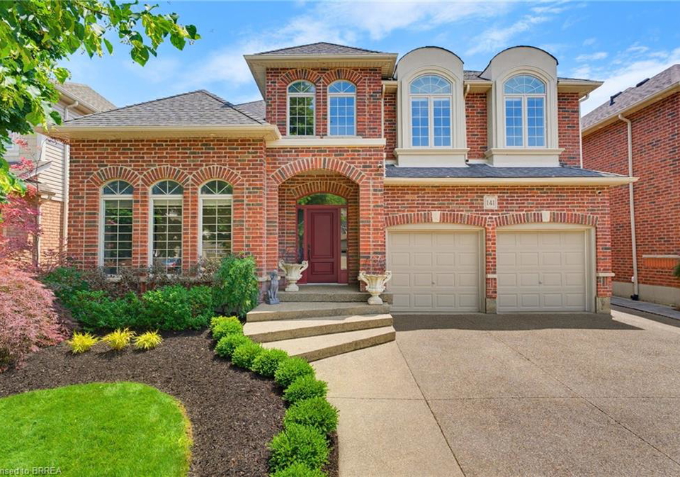 141-falconridge-drive-kitchener-ontario-40855235