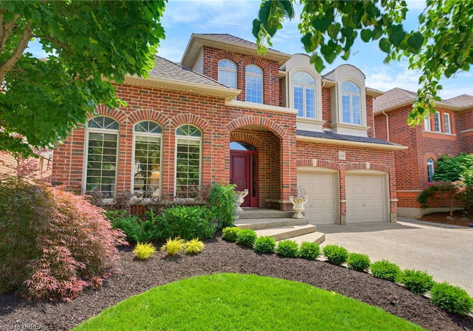 141-falconridge-drive-kitchener-ontario-40855235
