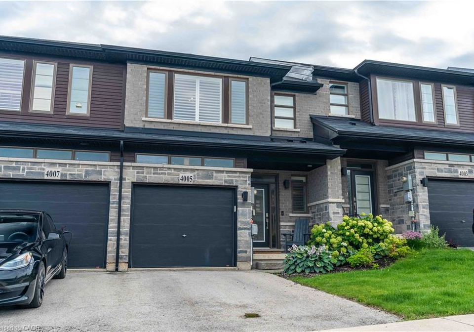 4005-crown-street-beamsville-ontario-40855236