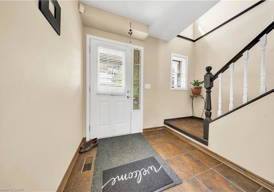 17-buckthorn-crescent-guelph-ontario-40855251