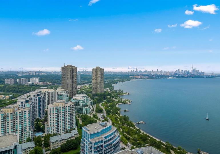 16-brookers-lane-toronto-ontario-40855253