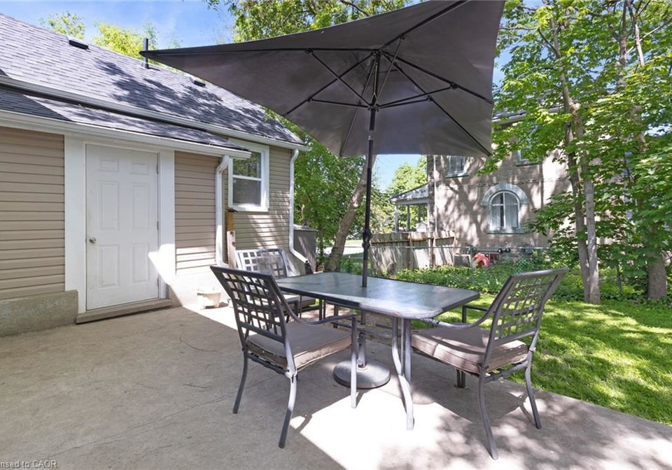 42-beale-street-woodstock-ontario-40855263