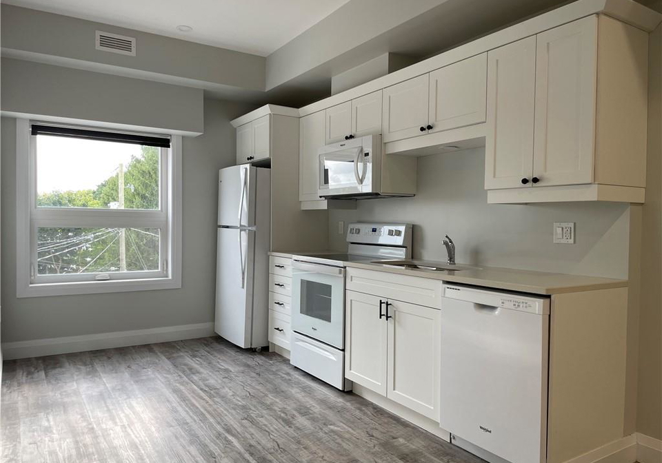 124-king-street-delhi-ontario-40855264