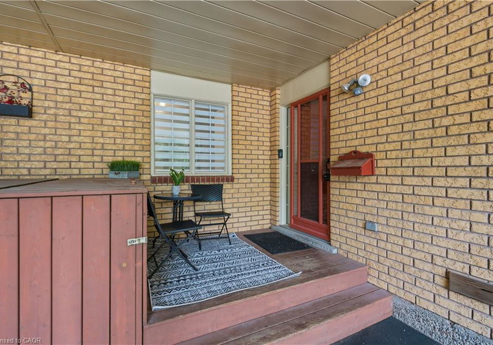 31-galileo-boulevard-brantford-ontario-40855321