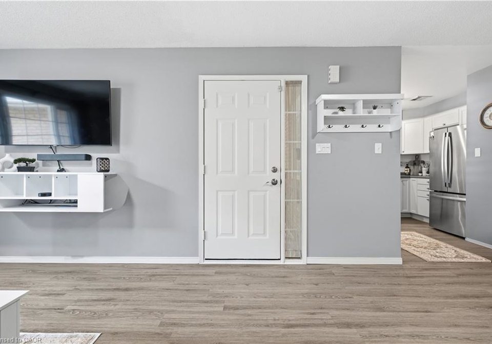 31-galileo-boulevard-brantford-ontario-40855321