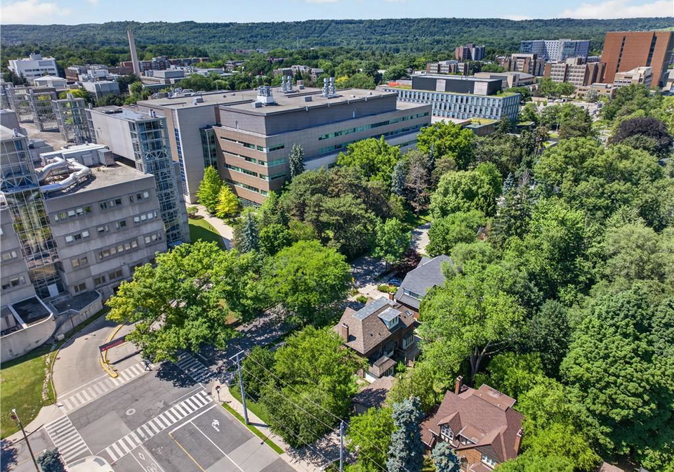 4-forsyth-avenue-n-hamilton-ontario-40855330