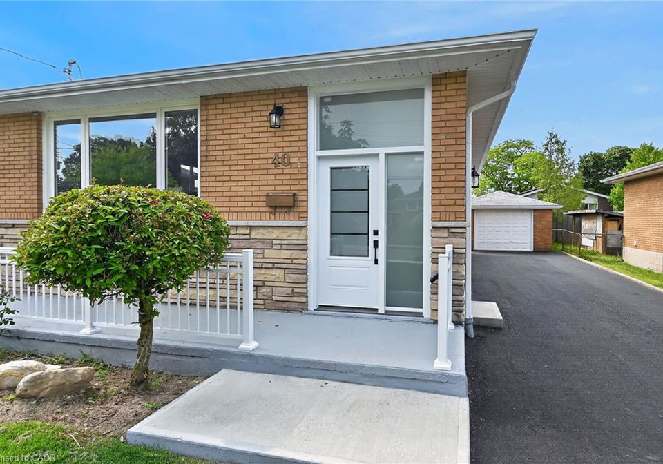 40-purdy-crescent-hamilton-ontario-40855332
