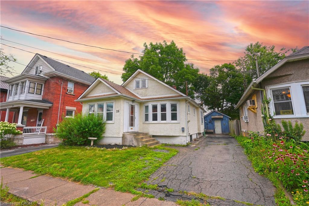 26-avenue-place-adelaide-metcalfe-ontario-40855351