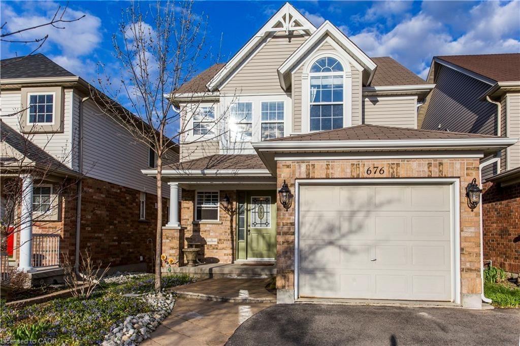 676-bonavista-drive-waterloo-ontario-40855358