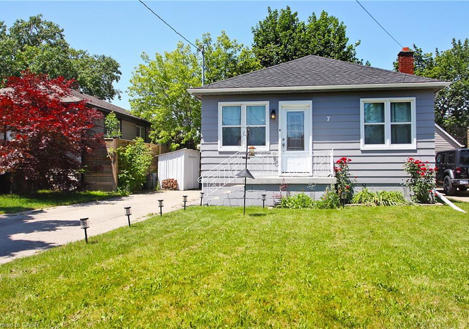 7-lampton-place-hamilton-ontario-40855366