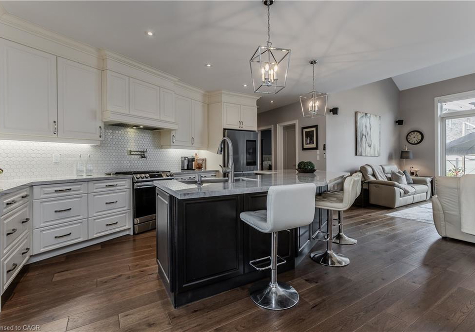 72-pond-view-gate-waterdown-ontario-40855399