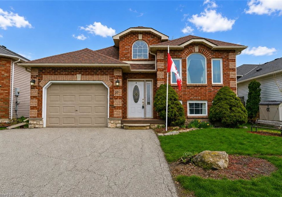 37-thistlemoor-drive-caledonia-ontario-40855423
