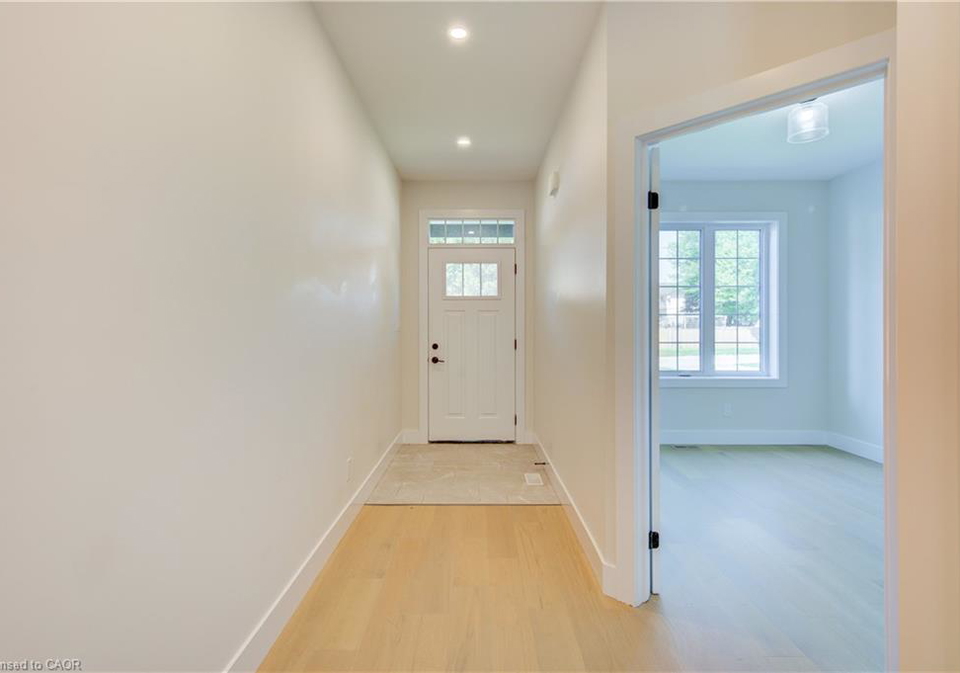 5-south-court-w-norwich-ontario-40855433