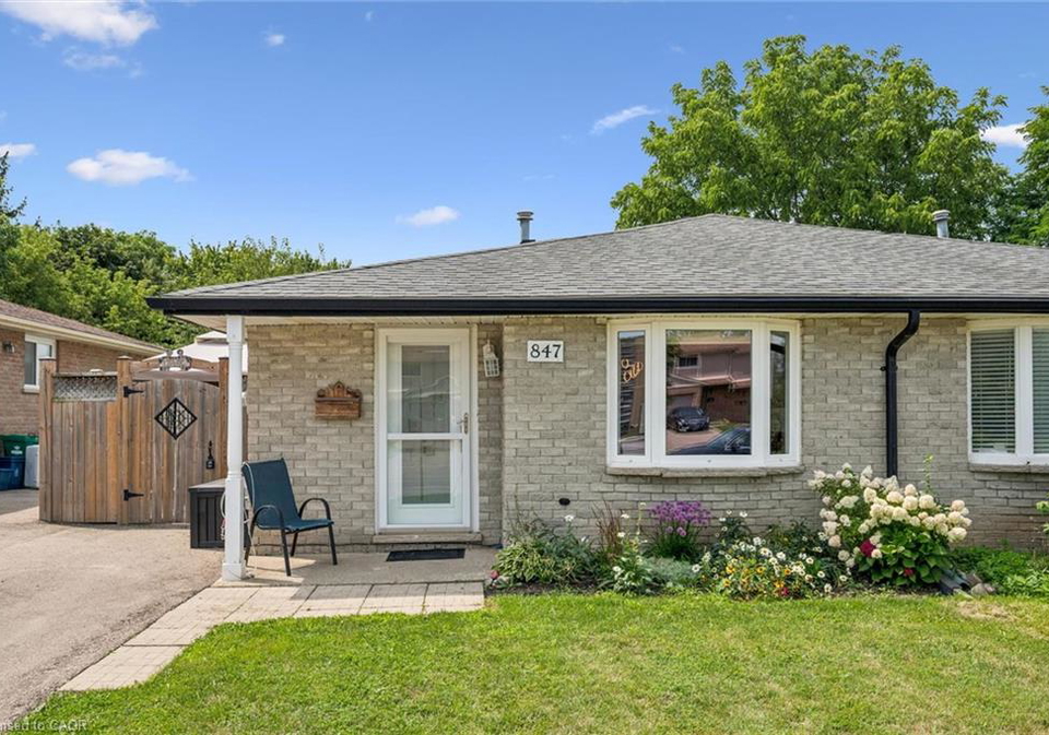 847-doon-village-road-kitchener-ontario-40855445