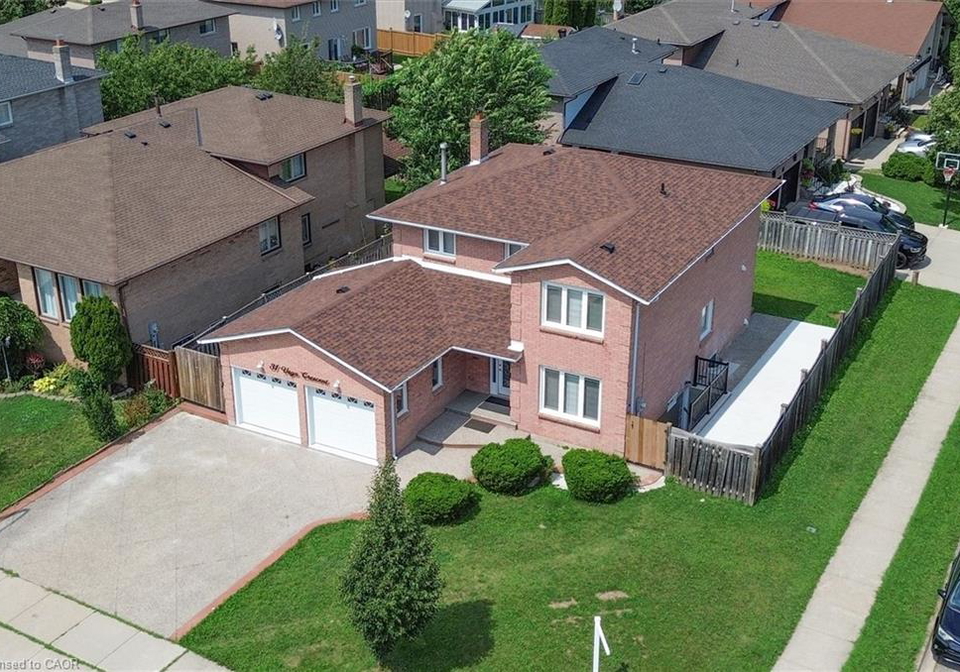 31-vega-crescent-stoney-creek-ontario-40855478