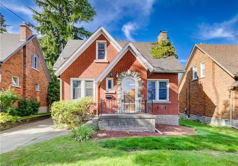 7-locust-street-kitchener-ontario-40855489
