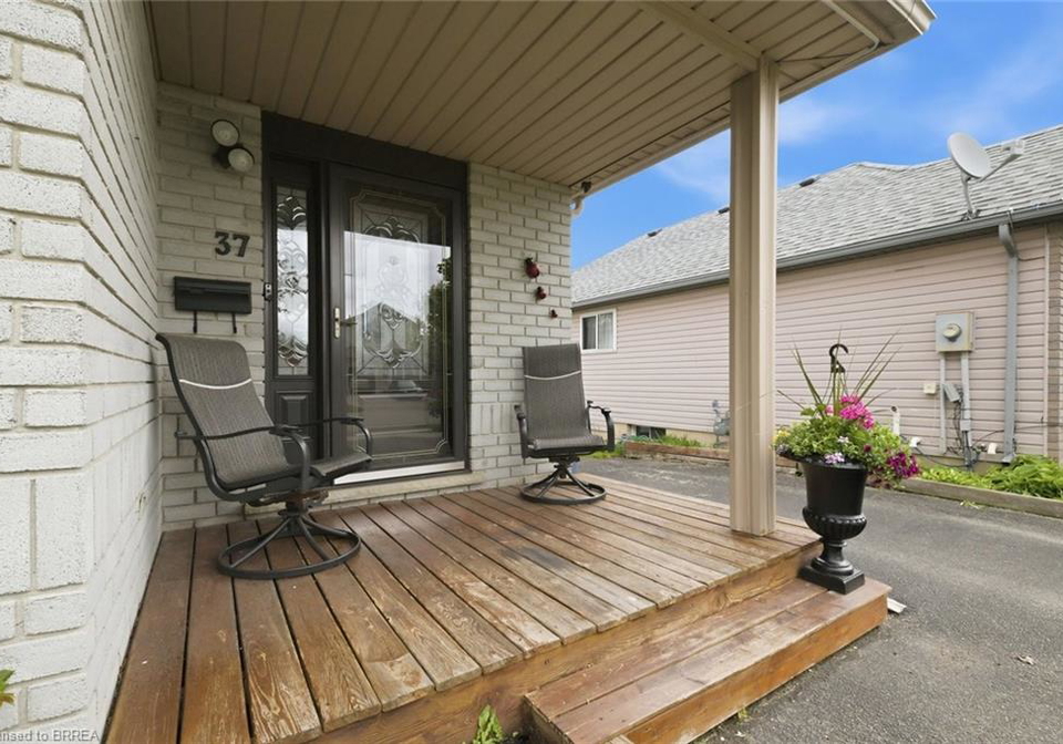 37-anastasia-crescent-brantford-ontario-40855503