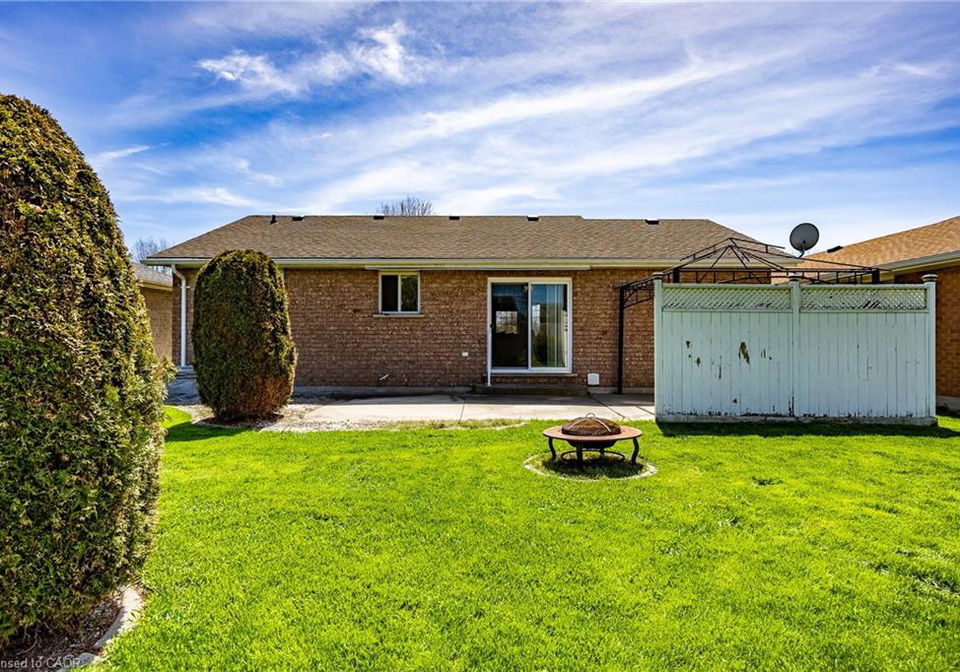 44-geoffery-road-port-dover-ontario-40855534