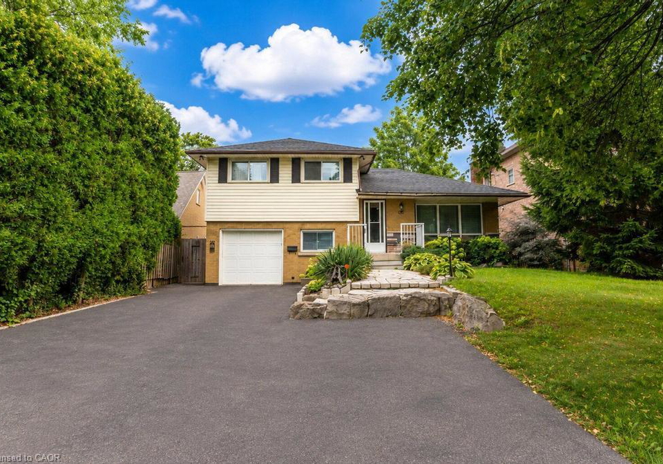 120-stone-church-road-w-hamilton-ontario-40855543