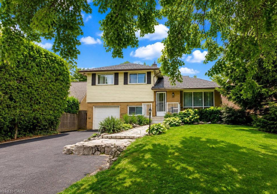 120-stone-church-road-w-hamilton-ontario-40855543