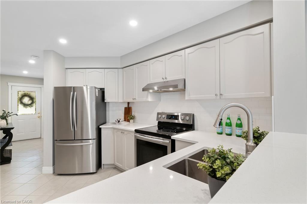 711-angler-way-waterloo-ontario-40855583