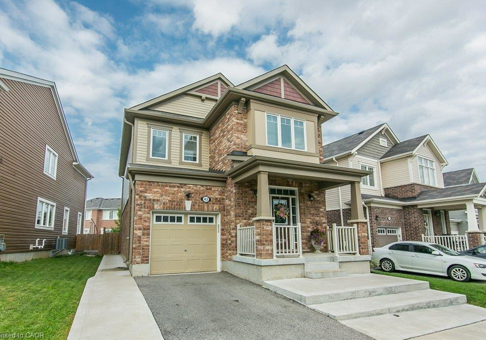 43-compass-trail-cambridge-ontario-40855608