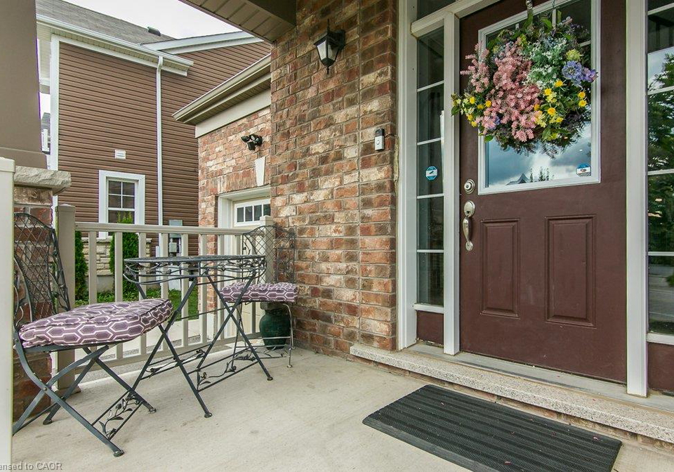 43-compass-trail-cambridge-ontario-40855608