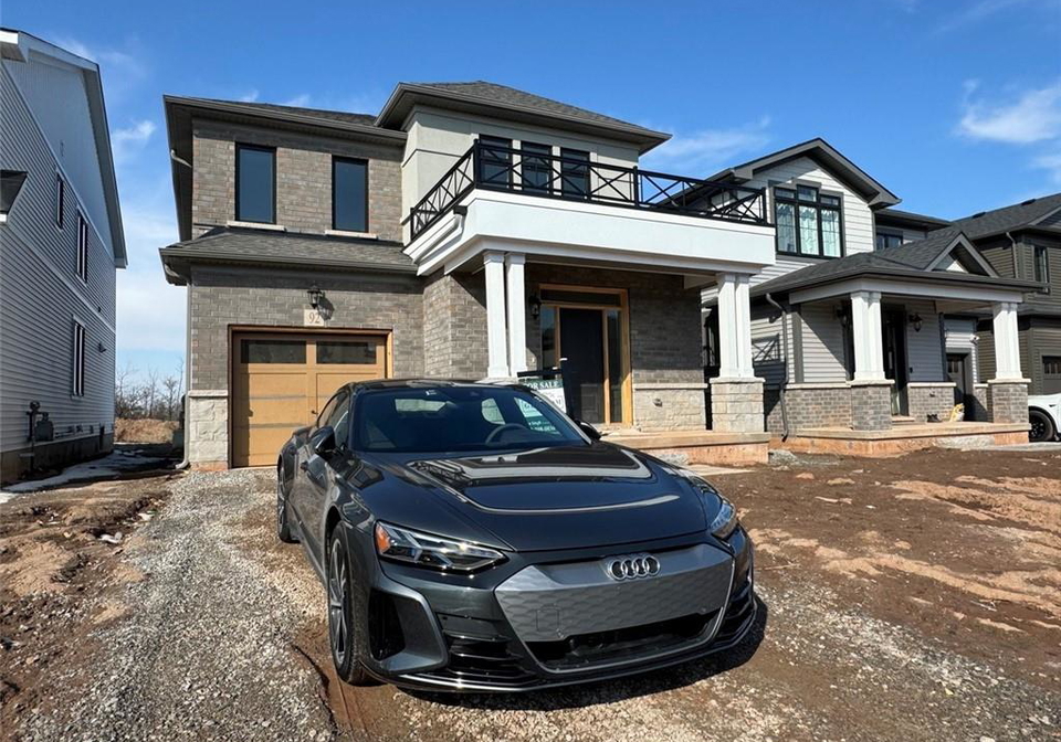 92-starfire-crescent-hamilton-ontario-40855612