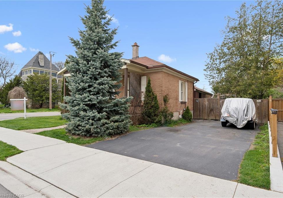 27-roseview-avenue-cambridge-ontario-40855615